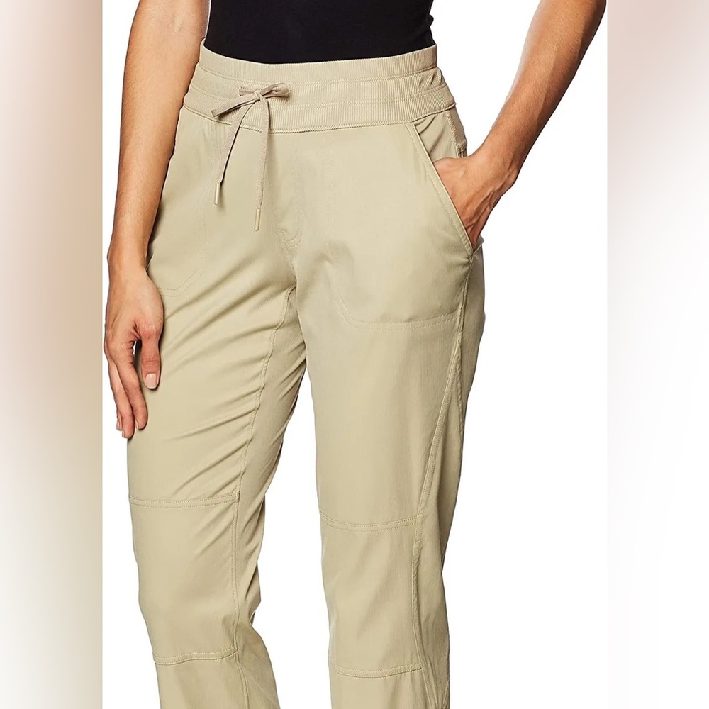 Beige THE NORTH FACE pants